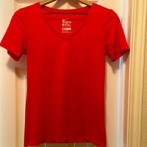 Nike women dri-fit tshirt size small